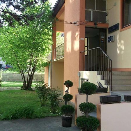 Vila Silia Skopje Buitenkant foto