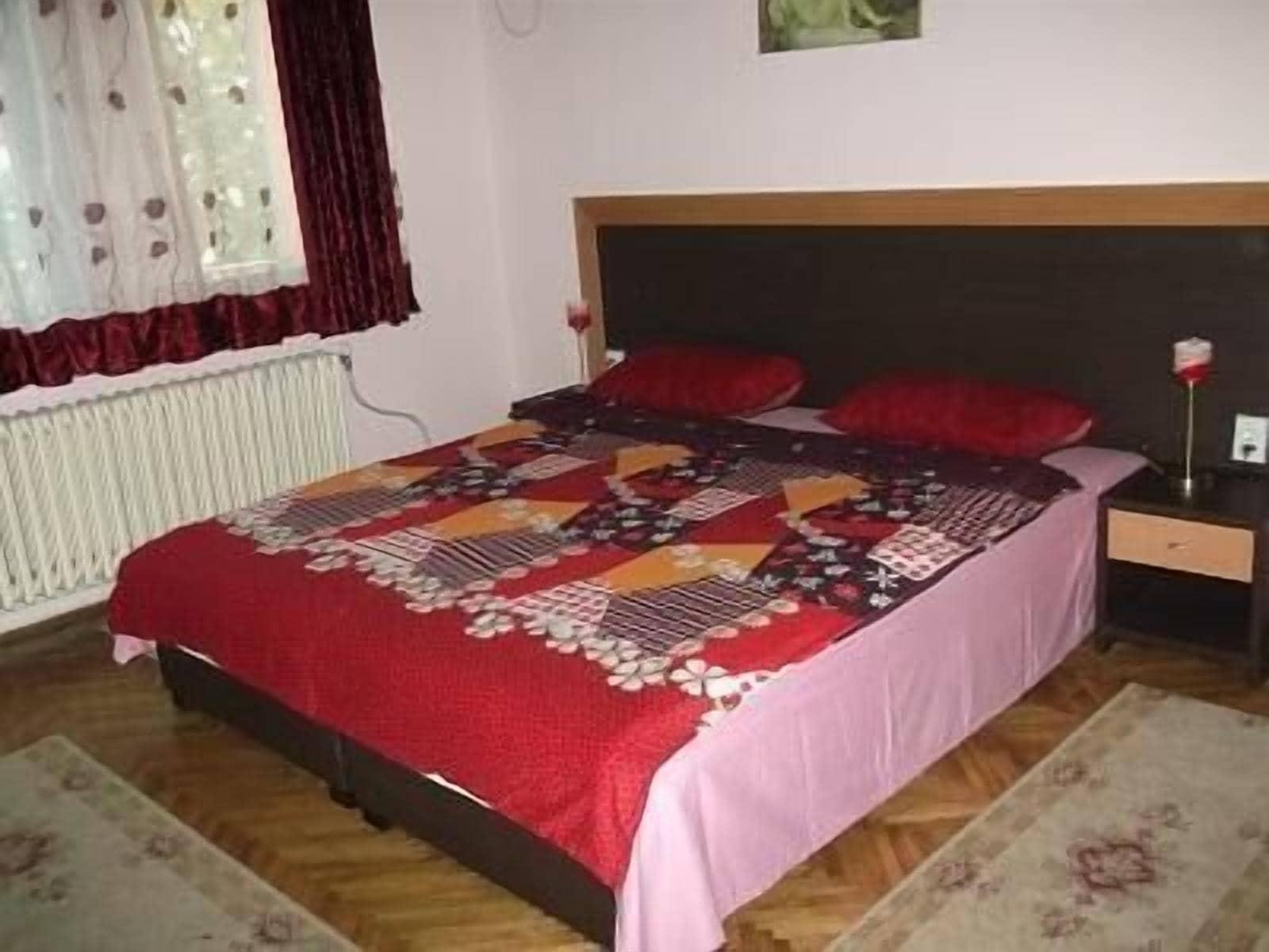 Vila Silia Skopje Buitenkant foto