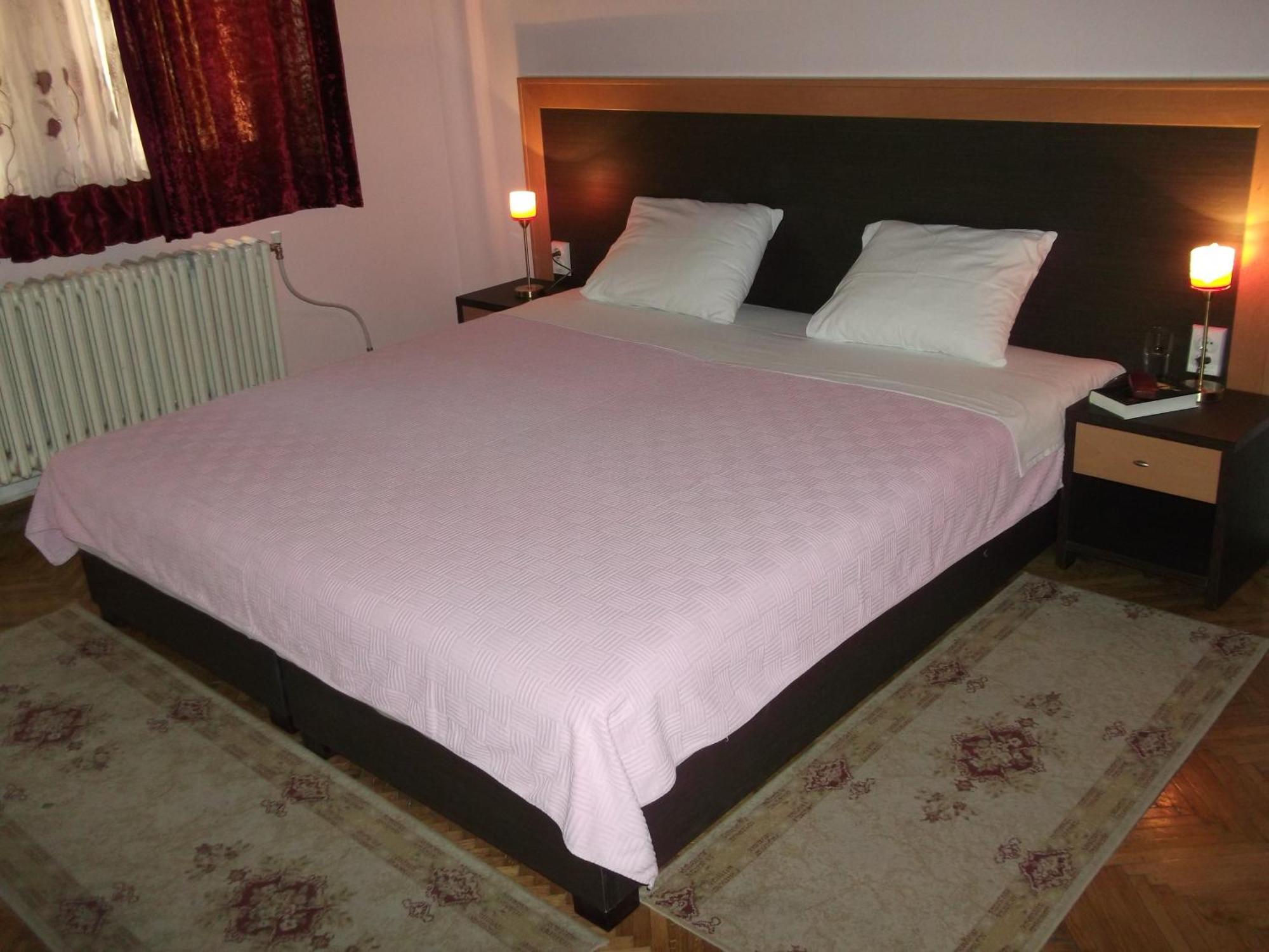 Vila Silia Skopje Buitenkant foto
